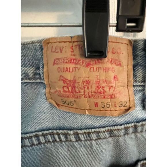 Levi's Y2K 505 Distressed Jeans. Size 36. Length 32 - Picture 3 of 5